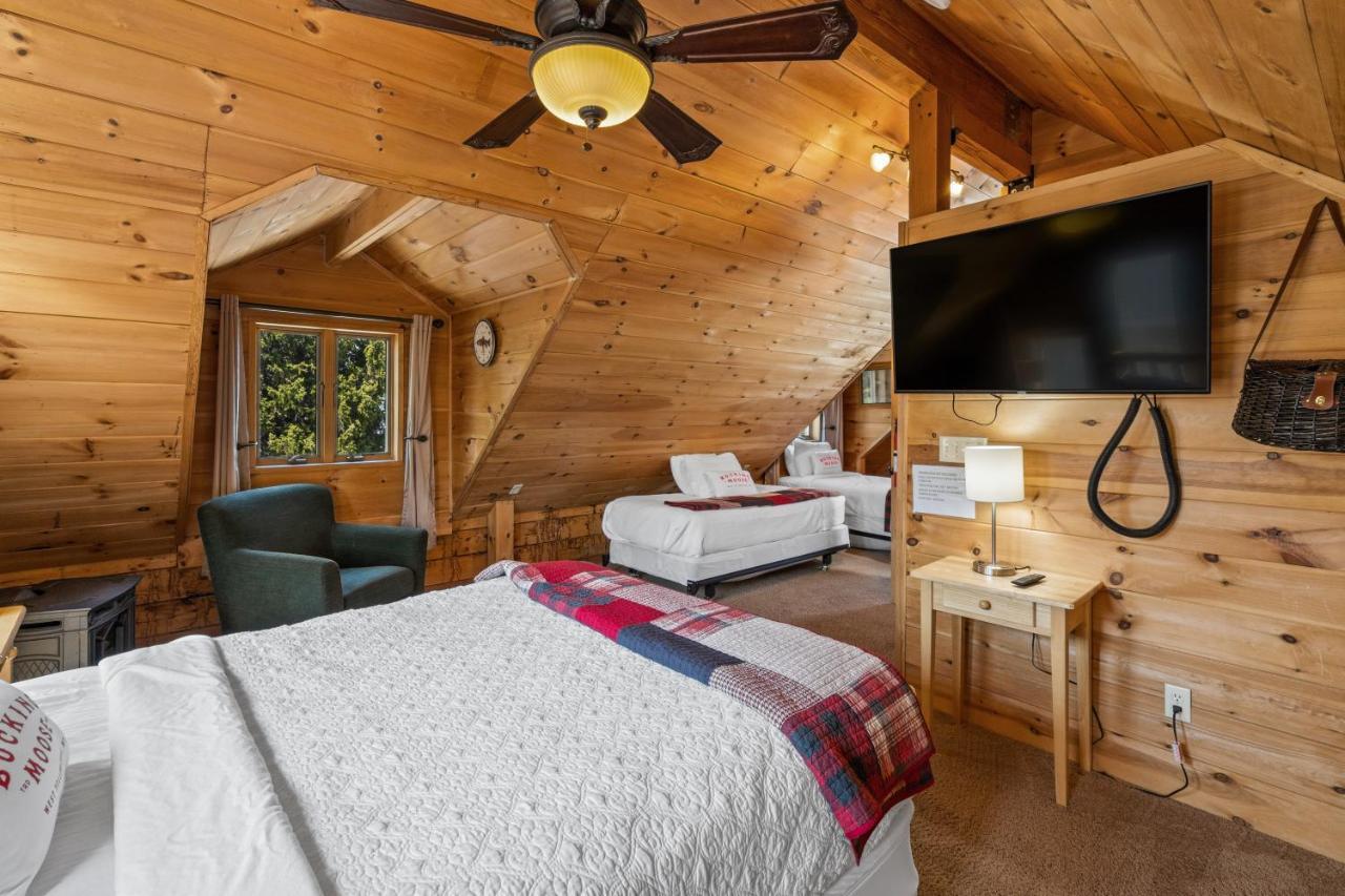 The Bucking Moose Hotel West Yellowstone Bagian luar foto